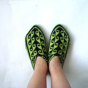 knit womens slippers, olive Green Black Traditional Turkish Slippers, Gift ideas For moms grandma, womens boho gifts