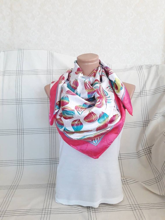 Foulard Carré Satin Motif Floral - Polyester, Style Bandana Bohème, Neuf Avec étiquettes