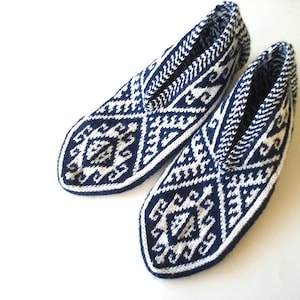 knit men Slippers, Groomsmen Gift, dark blue White Turkish Socks, winter grandfather gifts, flats men size 9 10 11 Father Gift Birthday Gift
