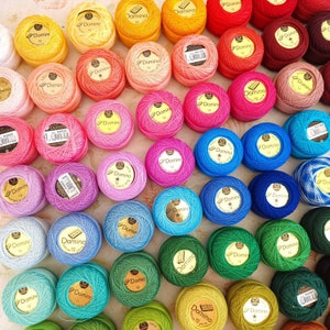 Domino Cotton Perle Größe 12, Kreuzstich Baumwollperle, Sticktwist für Kreuzstich, Baumwollspitzenfaden
