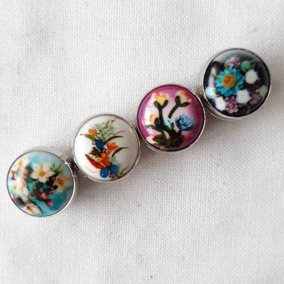 Magnetic brooches for on sale scarves