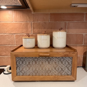 Retro Bamboo Bread Box: Farmhouse Kitchen Countertop Organizer Storage Bin