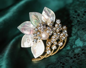 Mother of Pearl Leaf Pearl Brooch, Gold CZ Crescent Floral Lapel Pin, Elegant Wedding Suit Scarf Jewelry Gift