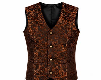 Puede incluir: Un chaleco de brocado dorado y negro con cuello en V, cuatro botones metálicos redondos y dos bolsillos ribeteados. La tela muestra un intrincado patrón floral. El texto dice: Men's Gold Brocade Gothic Steampunk Victorian Formal Waistcoat Vest.
