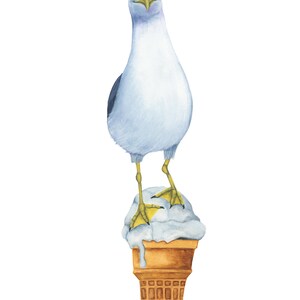 Pode incluir: Uma pintura em aquarela de uma gaivota em p&eacute; em cima de um cone de sorvete derretido. A gaivota est&aacute; olhando diretamente para o espectador com uma express&atilde;o curiosa. O sorvete &eacute; azul claro e o cone &eacute; marrom.