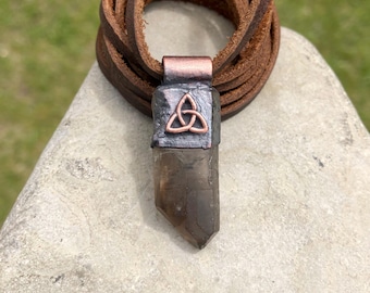 Collier nœud Trinity en quartz fumé