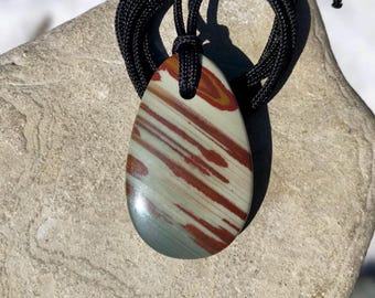 Collier Owyhee en jaspe illustré