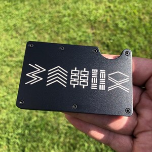 Billetera de aluminio con luces Billy Strings