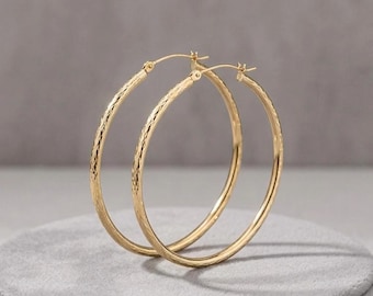 10K Yellow Gold Diamond-Cut Hoop Earrings – 40mm Sparkling Everyday Gold Hoops