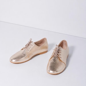 champagne mens dress shoes for Men Brown leather dress Material:Sequin subcat:Shirts Short Sleeve Black Mid Traction soleSHOE CONSTRUCTION Leather