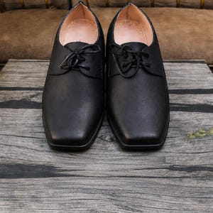 Handgefertigte Schwarze Leder Derby Schuhe: Karree Schnürschuhe Kleid Oxfords Bild 1