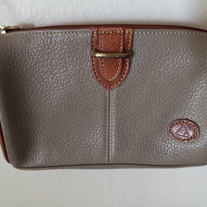 Vintage Liz Claiborne Pebbled Leather Small Crossbody Purse Shoulder Bag Brown Taupe Leather 80s Logo