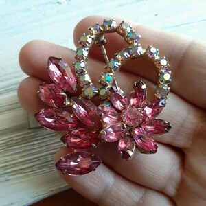 Unsigned Rhinestone Brooch vtg 1950&#39;s Pink Floral Rhinestone Prong Set AB Aurora Borealis Marquise Navette Pin Old Hollywood Glam 2&quot; L