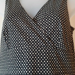 1990&#39;s Byer Too Size M (fits XS-S) Sleeveless Sheath A-Line Faux Wrap Dress Black & White Geometric print (USA made)