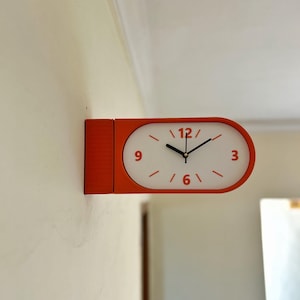 Dubbelsidig väggklocka | Tyst svepande, minimalistisk PLA-design (handgjord i Indien)