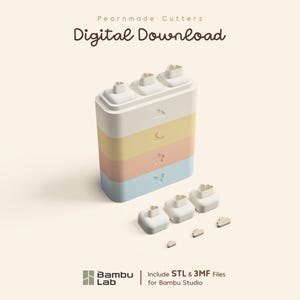 Può includere: Un download digitale per Pearnmade Cutters con un blocco impilabile multicolore con icone di nuvola, luna, fiore e farfalla. Include tre accessori superiori bianchi, tre tagliapasta bianchi separati e tre piccole forme per Bambu Lab.