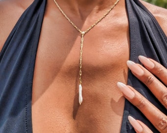 14k Gold Vermeil / Sterling Silver Baroque Pearl Y Lariat Necklace, Summer Jewellery, Tarnish resistant necklace, Plunging Drop  Necklace