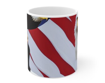 Taza de café / Estampado de águila sujetando la bandera