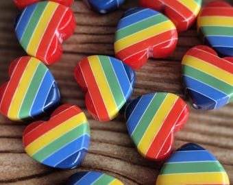Perline acriliche a forma di cuore arcobaleno
