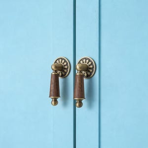 Vintage Brass Pendant Knob, Walnut Drawer Wardrobe Handle