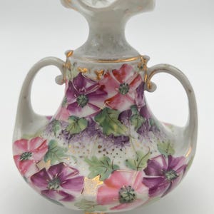 AUSTRIAN ANTIQUE VASE, Fine porcelain, Hand Painted, Gilded Accents 5.25&quot; H