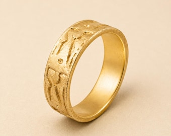 Engraved Gold Tone Brass Ring, Textured Vintage Statement Band