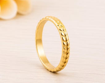Gold Tone Brass Braided Leaf Ring, Textured Stacking Band