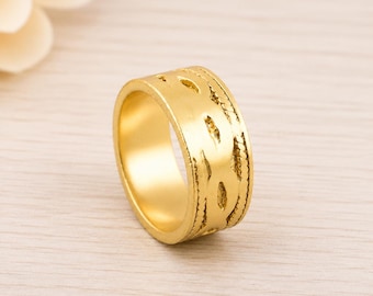 Engraved Gold Tone Brass Ring, Ornate Wide Band, Vintage Statement Jewelry