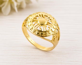 Gold Tone Brass Sun Ring, Celestial Openwork Statement Jewelry