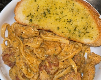 Ricetta completa della pasta con pollo e salsiccia