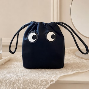 Cute Big Eyes Drawstring Pouch, Adorable Nylon Makeup & Essentials Organizer for Travel