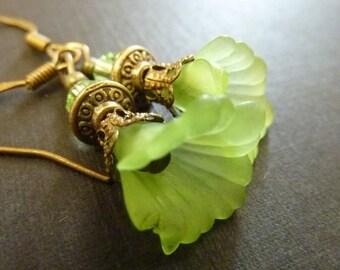 Flower earrings green fluted lucite bell flower vintage brass