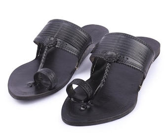 Sandalias Kolhapuri formales de cuero negro para hombre, sandalias indias hechas a mano, comodidad tradicional.