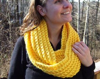 Infinity Scarf for women Circle Scarf Loop Scarf Yellow Scarf Chunky Scarf Gift for her Gifts for women crochet infinity scarf