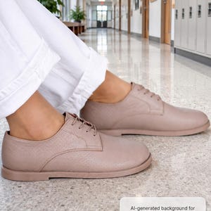 Bailarinas escolares de cuero beige con cordones para mujer, zapatos de oficina anatómicos, zapatos de profesora con estampado de pitón, comodidad para la vuelta al cole.