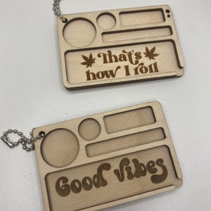 DIGITAL FILE ONLY Mini Rolltablett Schlüsselanhänger svg | lasergeschnittene digitale Schneidedatei Glowforge fertig mit Bonus Ohrringen