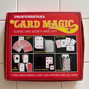 Vintage Royal Magic Professional Card Magic Set, 225 Tricks, Trick Decks, Miracle Case