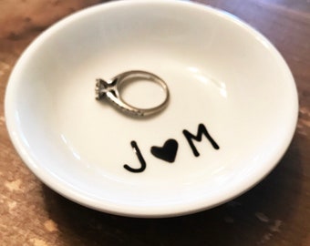 Personalized ring dish, trinket dish, customized ring dish, wedding gift, engagement gift, dish for ring