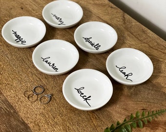 name ring dish, personalized trinket dish, custom jewelry dish, bride ring dish, bridal party gift, bridesmaid gift