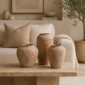 Rustikale Keramikvase 3er-Set, matte Terrakottavase, Bauernhausdekor, dekorative Wabi-Sabi-Gläser, modernes Regaldekor