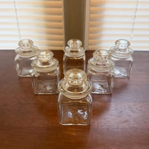 Set of 6 Antique Dakota Square Glass Apothecary Jars – Ground Lid, 2x2 inch