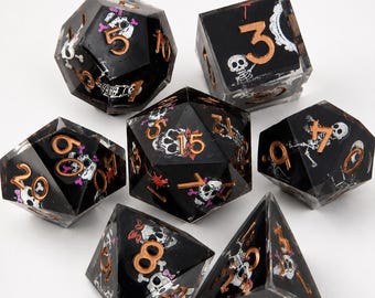Black Skull Resin Dice Set, 7pc Polyhedral RPG Dice with Copper Numbers, Skeleton Dice for TTRPG, DND Style Game Dice Gift
