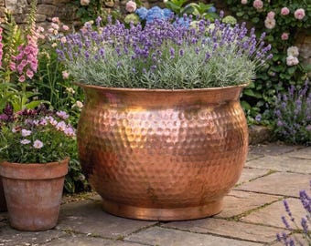 Lavabo de cobre martillado hecho a mano / Maceta grande rústica de cobre / Fuente de agua para jardín / Decoración exterior de estilo rústico