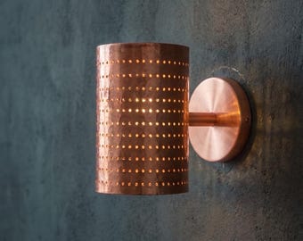 Lampada da parete in rame martellato / Applique cilindrica realizzata a mano / Lampada da parete in stile industriale/rustico