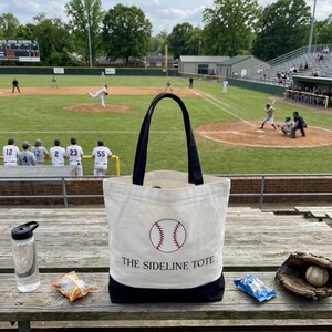 De honkbal-draagtas voor moeders, aangepaste zijlijn team canvas tas, gepersonaliseerd honkbalcadeau, sportuitrusting utility-draagtas.