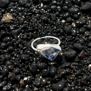 sea tumbled pottery piece ring. White and blue