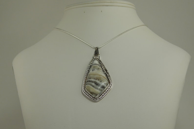 Crazy Lace Agate Necklace