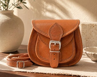 Personalized Leather Crossbody Bag, Handmade Saddle Purse for Women, Vintage Shoulder Bag, Small Messenger Bag, Custom Gift for Her