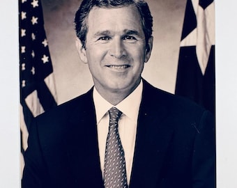 Photo vintage 5x7 signée par George W. Bush - Portrait officiel de la Maison Blanche (Autographe)