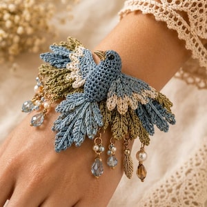 Patrón de pulsera de ganchillo con diseño de cuervo / Alas de plumas, flecos de cuentas (descarga digital)